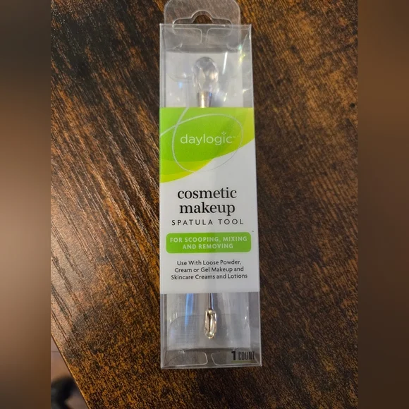 NEW DAYLOGIC Make-up Accessories - Picture 6 of 6